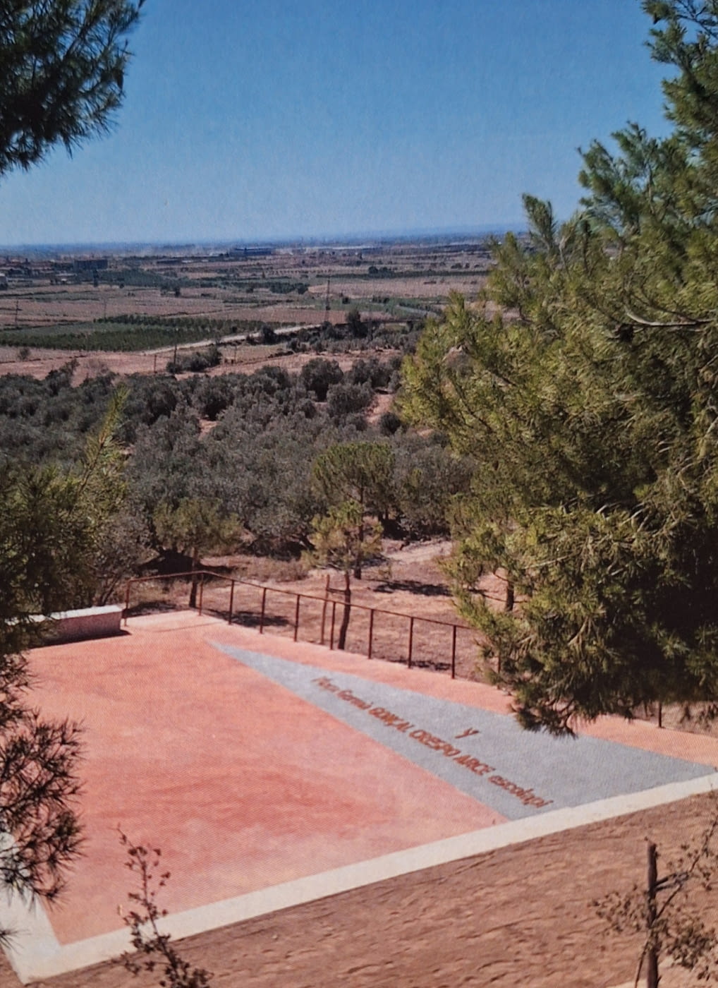 Plaça germà Gonçal Crespo