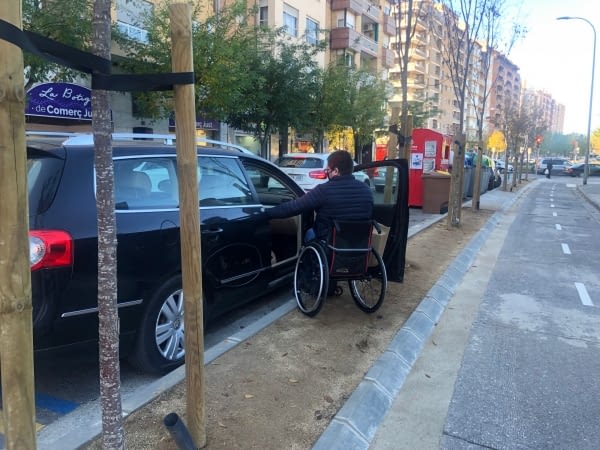 Algunos tramos de carril bici provocan graves problemas de movilidad