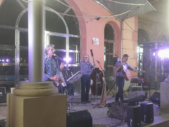 Més de 220 persones al concert d'havaneres amb el grup Balandre!