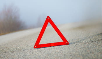 El uso de los triángulos deja de ser obligatorios en autovías y autopistas
