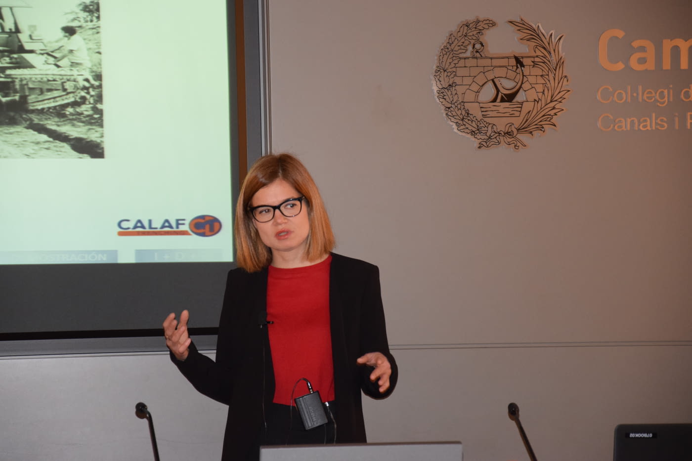 Calaf Trenching offers its knowledge in trench excavation during a seminar held in the School of Civil Engineers of Barcelona