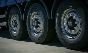 Consells pràctics per al manteniment dels pneumàtics del teu camió