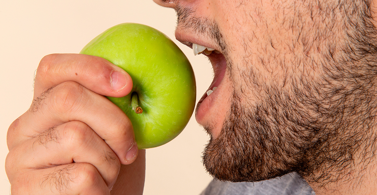 La importancia de una buena alimentación para la salud bucodental