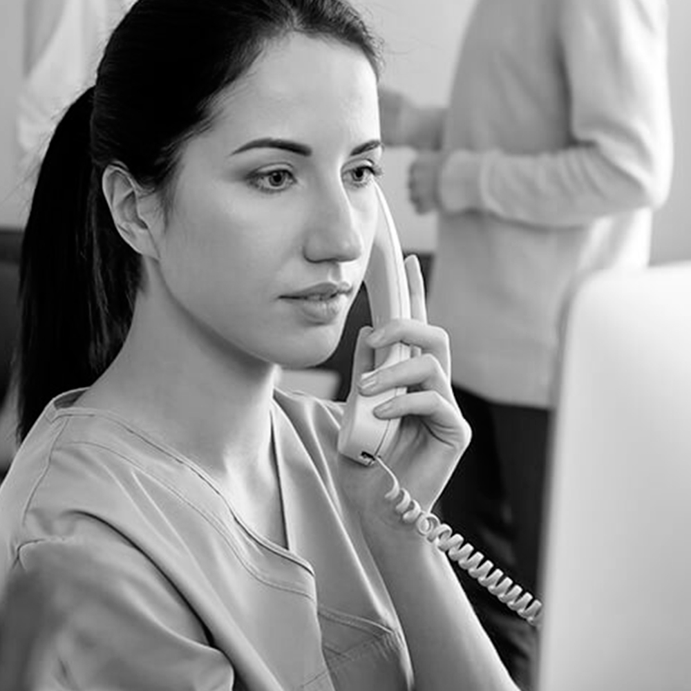 Recepcionista Clínica dental Rada