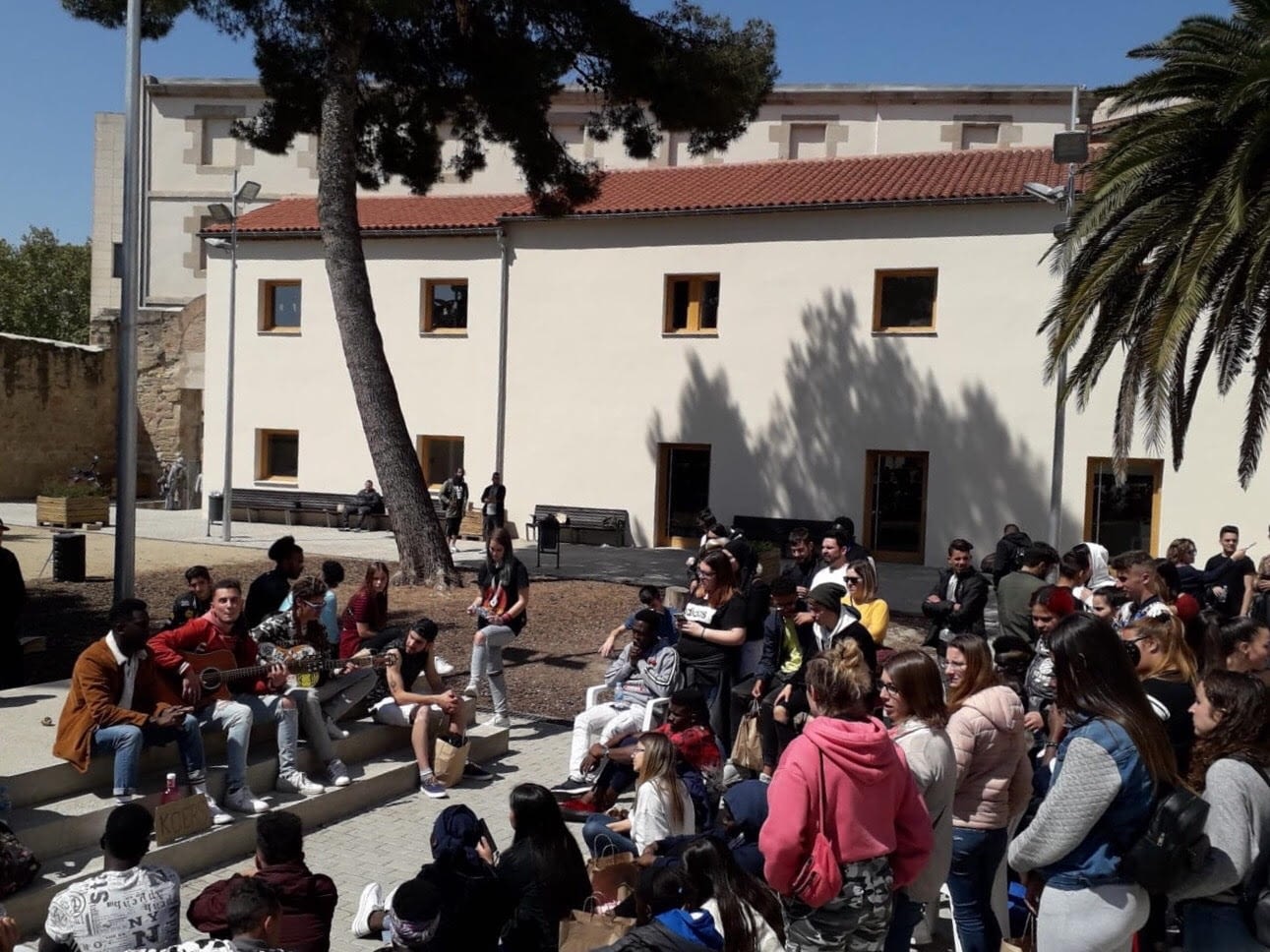 Uns 215 joves participants al programa es troben a Lleida per celebrar una jornada cultural