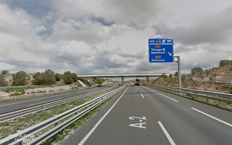 L'alcaldessa de Tàrrega, Rosa Maria Perelló tornarà a reclamar al nou subdelegat del Govern Josep Crespín la construcció de carrils laterals a l'autovia A-2 al seu pas pel municipi