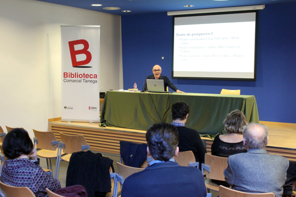 Tàrrega divulga l’obra dramàtica de l’escriptor Manuel de Pedrolo amb una conferència del catedràtic Enric Gallén