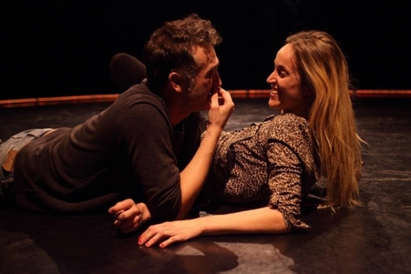 La Temporada de Teatre de Tàrrega examina el món de la parella amb la comèdia “Carinyo” dels valencians Pérez & Disla, aquest dissabte 19 de gener