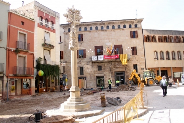 L'Ajuntament de Tàrrega convocarà una audiència pública per la creu de terme de la plaça Major i no descarta un futur procés vinculant per decidir-ne la ubicació definitiva