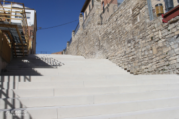 L’Ajuntament de Tàrrega ultima les obres de renovació de l’escalinata situada entre el Col·legi Jacint Verdaguer i l’Escola Municipal de Música