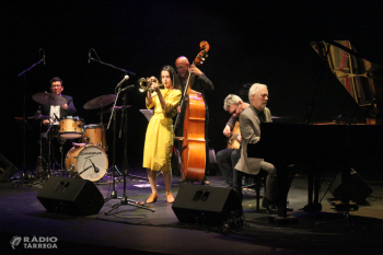 El jazz d’Andrea Motis omple el Teatre Ateneu de Tàrrega
