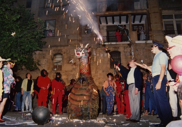 El Drac de Tàrrega celebra 30 anys amb una festa i un correfoc