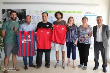 Conveni a 3 bandes entre la Unió Esportiva Tàrrega, l’Obra Social "la Caixa" i el Grup Alba per fomentar l'accés al camp de futbol del Tàrrega a les persones amb d'altres capacitats