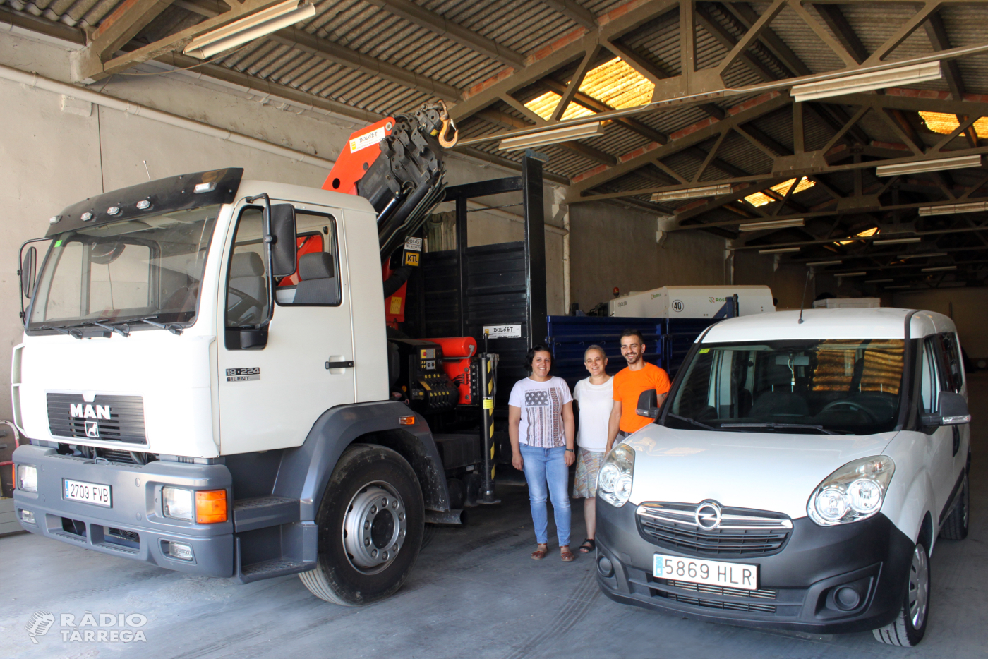 L’Ajuntament de Tàrrega adquireix un camió grua i una furgoneta per al parc mòbil de la brigada de Serveis Municipals