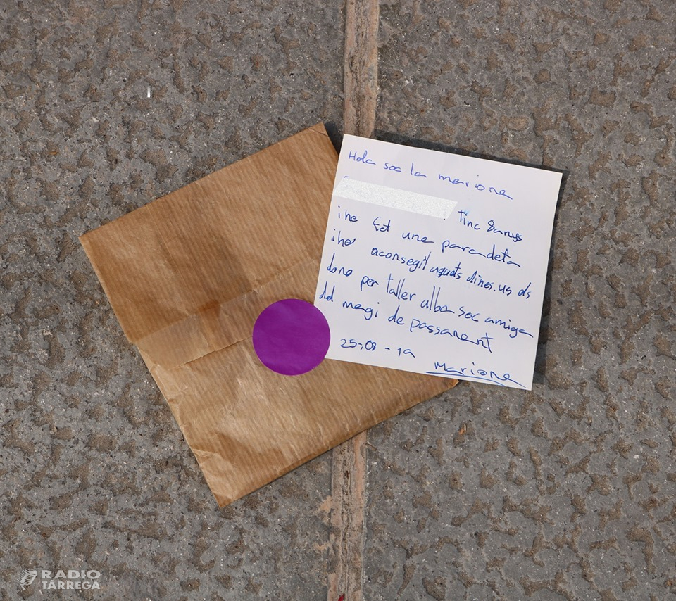Es fa viral la carta amb un donatiu que una nena de vuit anys ha deixat a la porta de l'Associació Alba de Tàrrega
