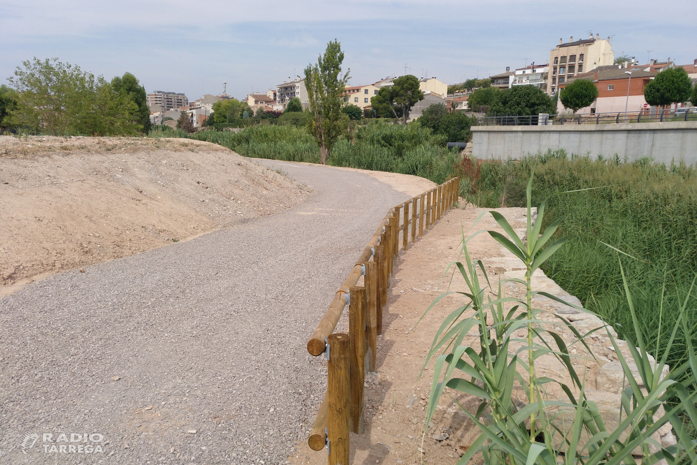 L’Ajuntament de Tàrrega ultima els treballs per habilitar un nou espai de passeig vora la riba del riu Ondara