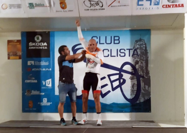 El targarí Manel Seco primer a la classificació general de Masters a la Copa Criterium d'Aragó de ciclisme