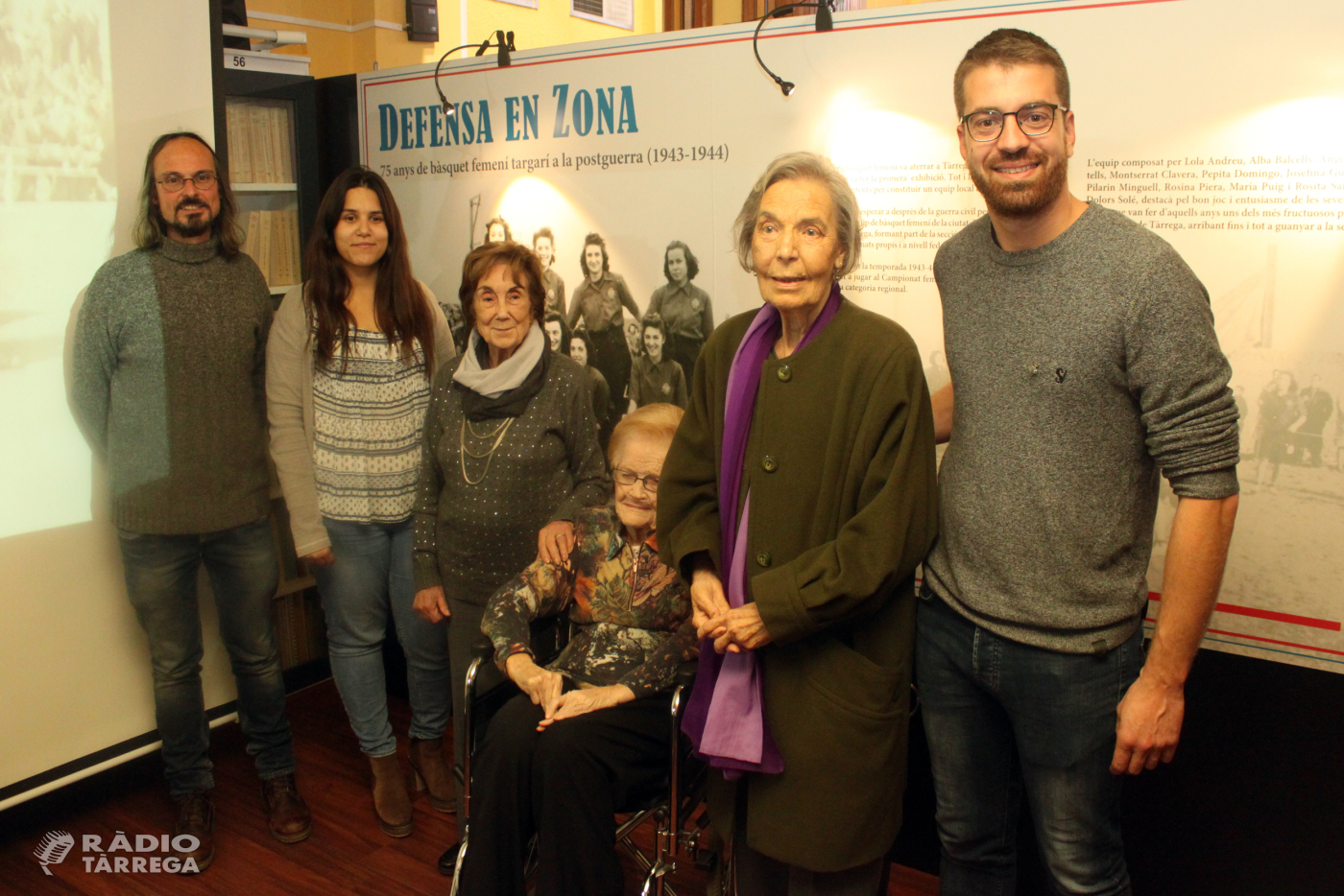 Homenatge a les dones pioneres del bàsquet femení de Tàrrega amb una exposició a l’Arxiu Comarcal de l’Urgell