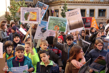 Alumnes de cicle superior de primària de Tàrrega contra el canvi climàtic