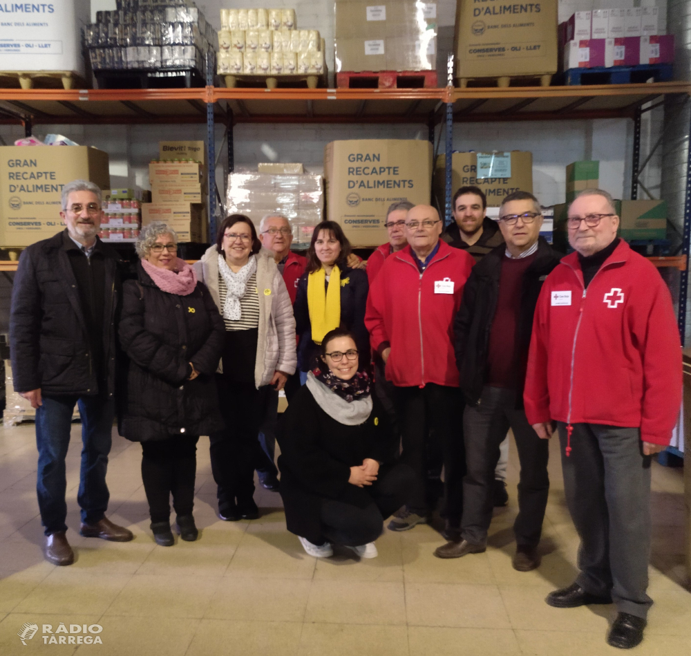 Junts per Tàrrega dona el valor dels lots de Nadal al Magatzem d’Aliments Solidaris