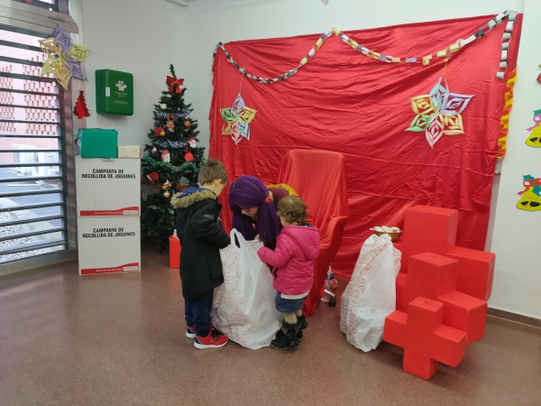 Creu Roja reparteix 6.000 joguines a 3.000 infants de les comarques de Lleida