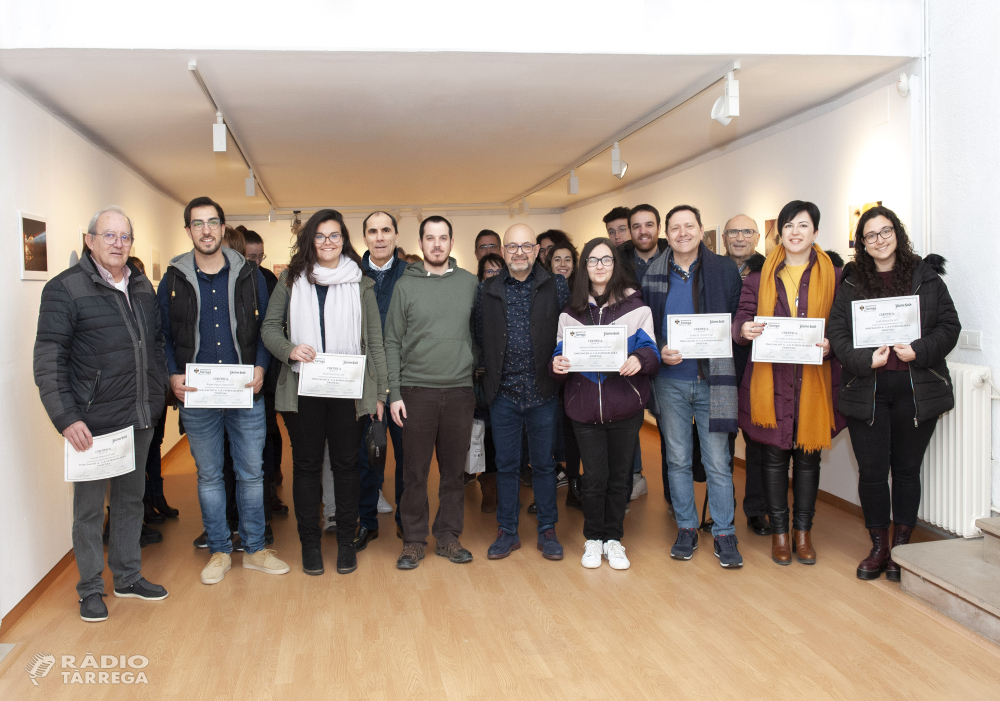 La Sala Marsà de Tàrrega exhibeix els treballs del curs de fotografia impartit per Jaume Solé