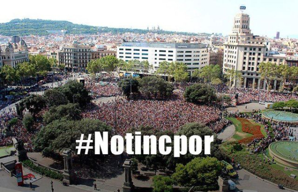 L'Ajuntament de Tàrrega convoca 5 minuts de silenci en record de les víctimes dels atemptats de Barcelona i Cambrils, el divendres 17 d'agost a les 12 del migdia a la plaça Major
