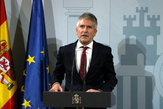 L'Estat restableix els controls fronterers terrestres i només deixarà entrar a ciutadans espanyols