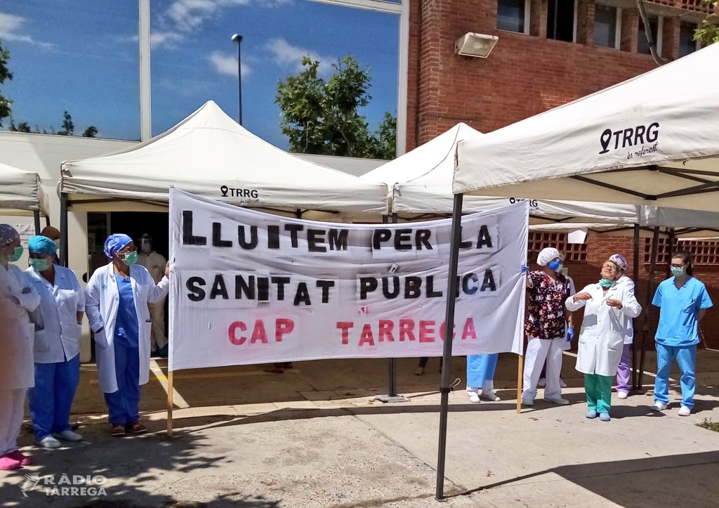Protesta reivindicativa al CAP de Tàrrega de ‘Sanitàries en Lluita-Primavera Sanitària’