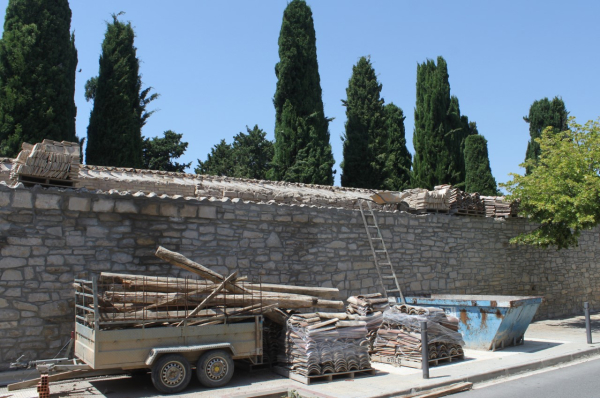 L’Ajuntament de Tàrrega du a terme les obres de rehabilitació de cobertes al cementiri municipal