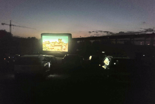 Èxit de públic en l'estrena de l'autocine habilitat al Càmping Municipal de Tàrrega