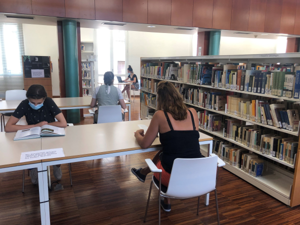 Reobren les sales de lectura de la Biblioteca Pública de Tàrrega – Germanes Güell amb el 50% de l’aforament permès