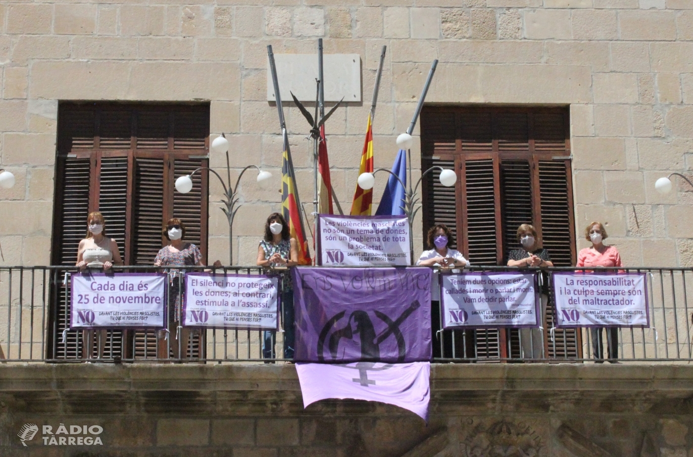 2.000 banderoles a Tàrrega per mostrar el rebuig a les violències masclistes