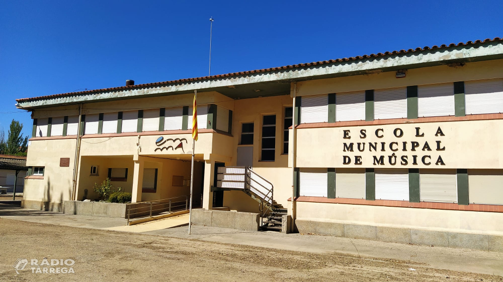 Agramunt aposta per les energies renovables amb la instal·lació de calderes de biomassa