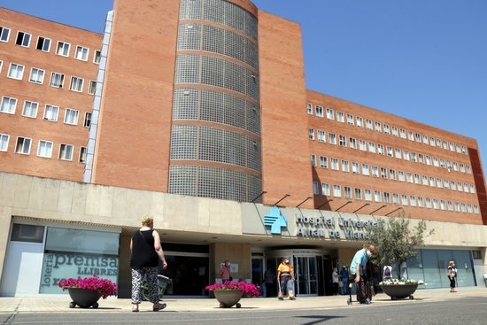 L'Hospital Arnau de Vilanova només utilitza una de les tres plantes per a pacients ingressats amb covid-19