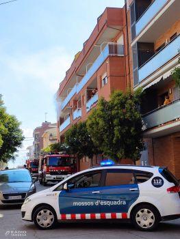 Foc en un pis del carrer Mare Vedruna de Tàrrega