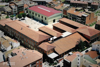 Confinats 30 alumnes de l'escola Vedruna Tàrrega per un positiu per PCR