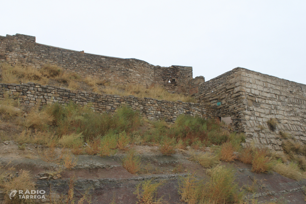 Tàrrega aprova un conjunt d’accions urgents per restaurar i preservar el mur sud del castell