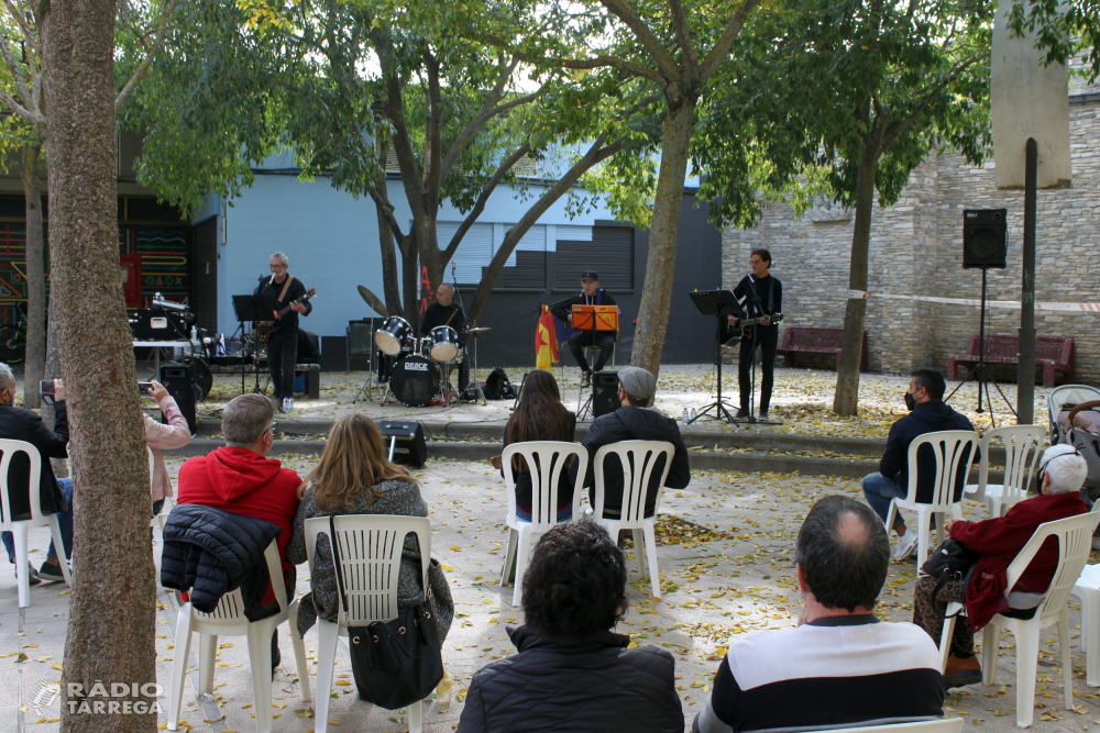 Tàrrega obre el Correllengua amb una lectura de textos de Pere Calders i un concert dels Xicots de l’Esplai