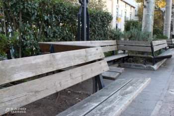 L’Ajuntament de Tàrrega restaurarà els bancs de fusta del municipi, un dels projectes més votats en el procés de pressupostos participatius