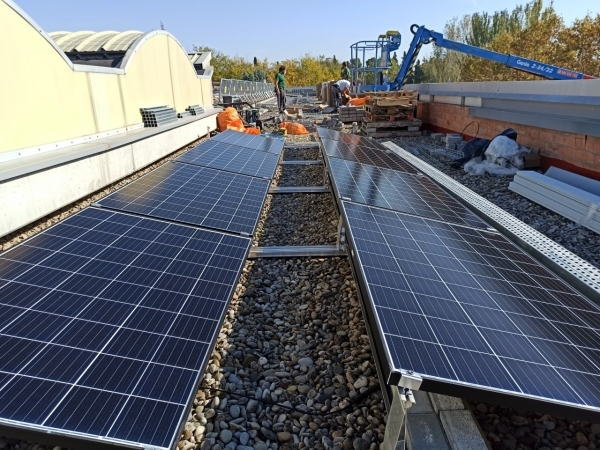 El Grup Alba instal·la 226 panells solars a la seu de Tàrrega