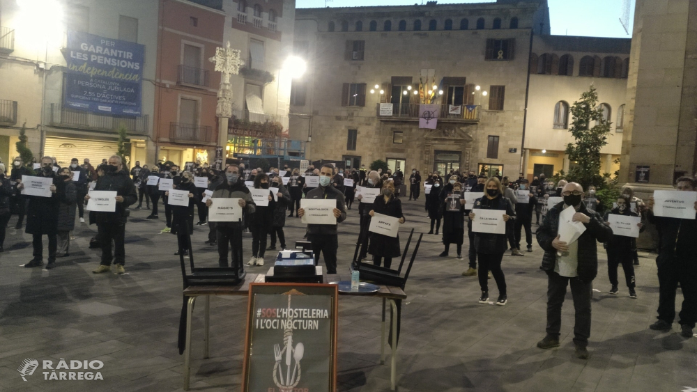 Els hostalers de Tàrrega es concentren per “reclamar ajudes reals i directes”