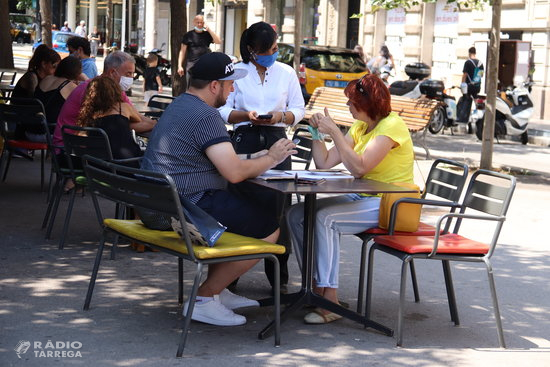 El Procicat aprova el confinament comarcal, allargar la restauració una hora per torn i obrir gimnasos al 30%