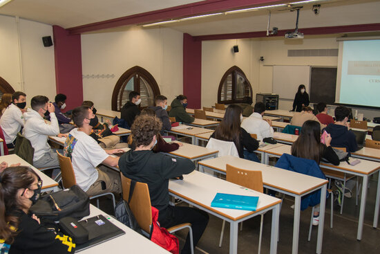 El Govern recupera la presencialitat a la universitat amb el 30% d'aforament i el lleure i l'esport federat per a joves