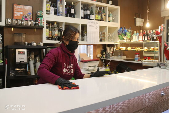 Entren en vigor els nous horaris a la restauració i l’ampliació d’aforaments a universitats, gimnasos i lleure