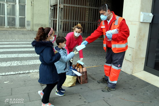 Puja un 30% el nombre de noves persones ateses per la Creu Roja a la demarcació de Lleida per l'impacte de la covid-19