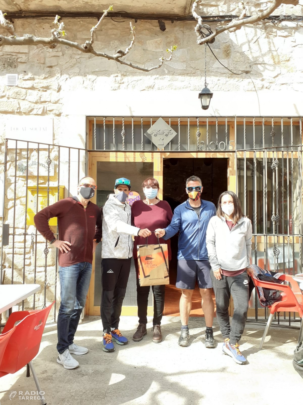 Un bloctrip de trail runners descobreixen la Serra del Tallat de l'Urgell
