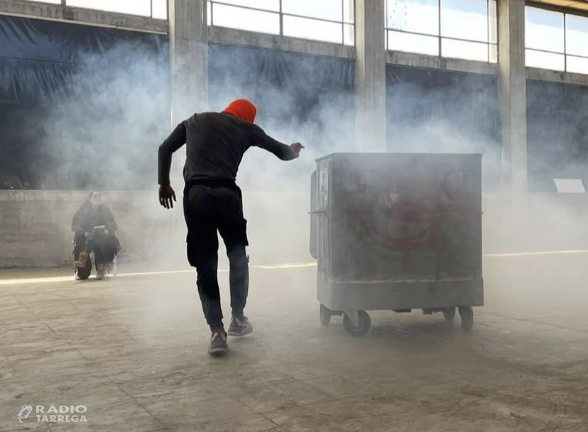 Emília Gargot presenta el seu espectacle Container a mig miler d’adolescents a Tàrrega