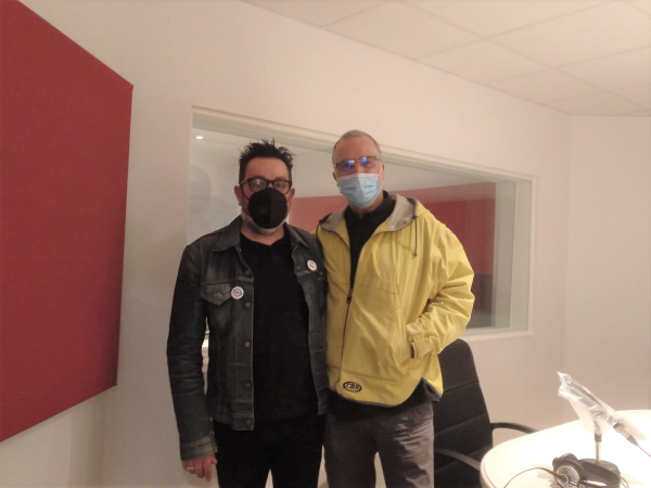 El grup Perifèrics presenta a Ràdio Tàrrega el seu últim EP 'No tinc ni cinc'