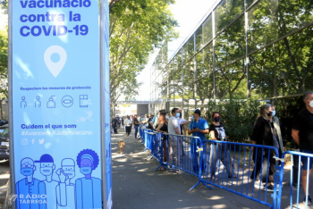 Salut obre la vacunació de la franja d'edat d'entre 40 i 44 anys